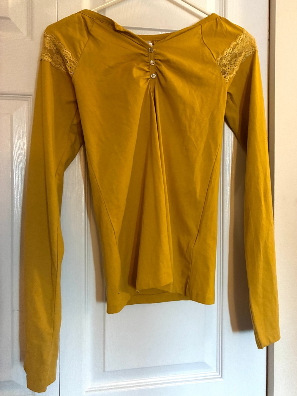 Women's Mustard Lace-Accent Long Sleeve Top